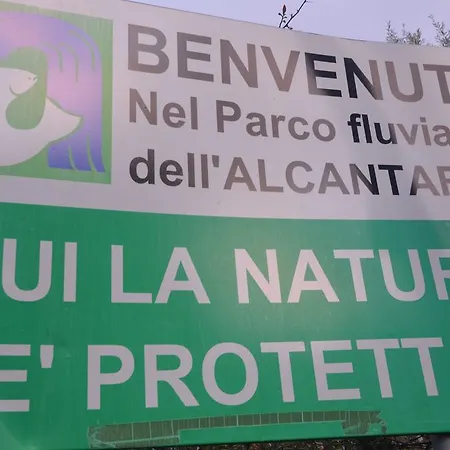 וילה Gole Dell'alcantara Lucia Ii
