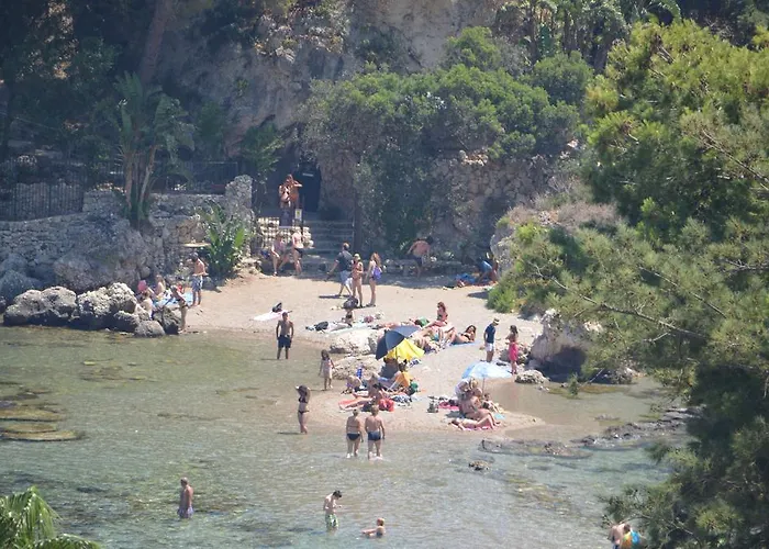 Gole Dell'alcantara Lucia Ii Βίλα Motta Camastra