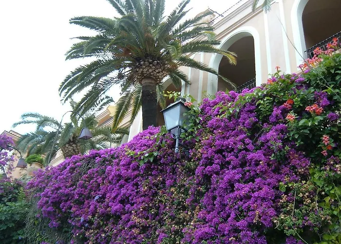 Gole Dell'alcantara Lucia Ii Βίλα Motta Camastra