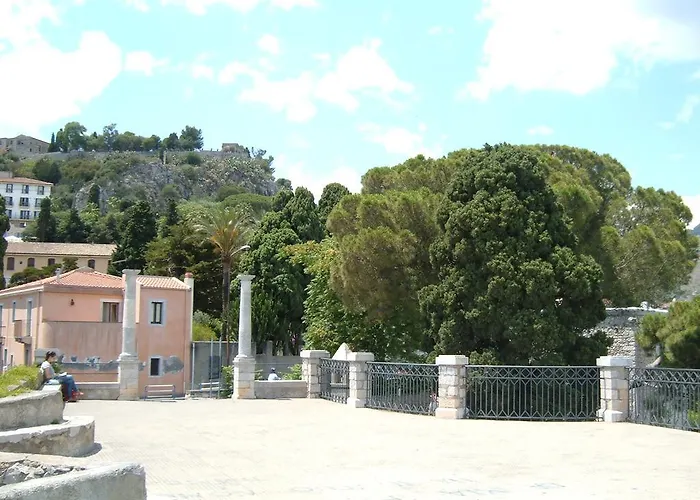 Gole Dell'alcantara Lucia Ii * Motta Camastra